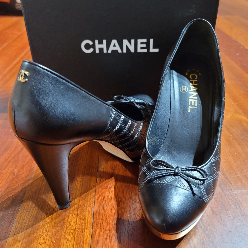 CHANEL Platform  Leather Heels - 39.5